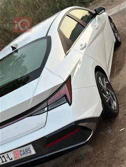 هیوندای ئەلەنترا